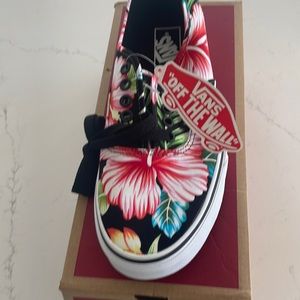 Vans Womens Hawaiian Tropical Print Low Top Sneakers Shoes  Sz 9